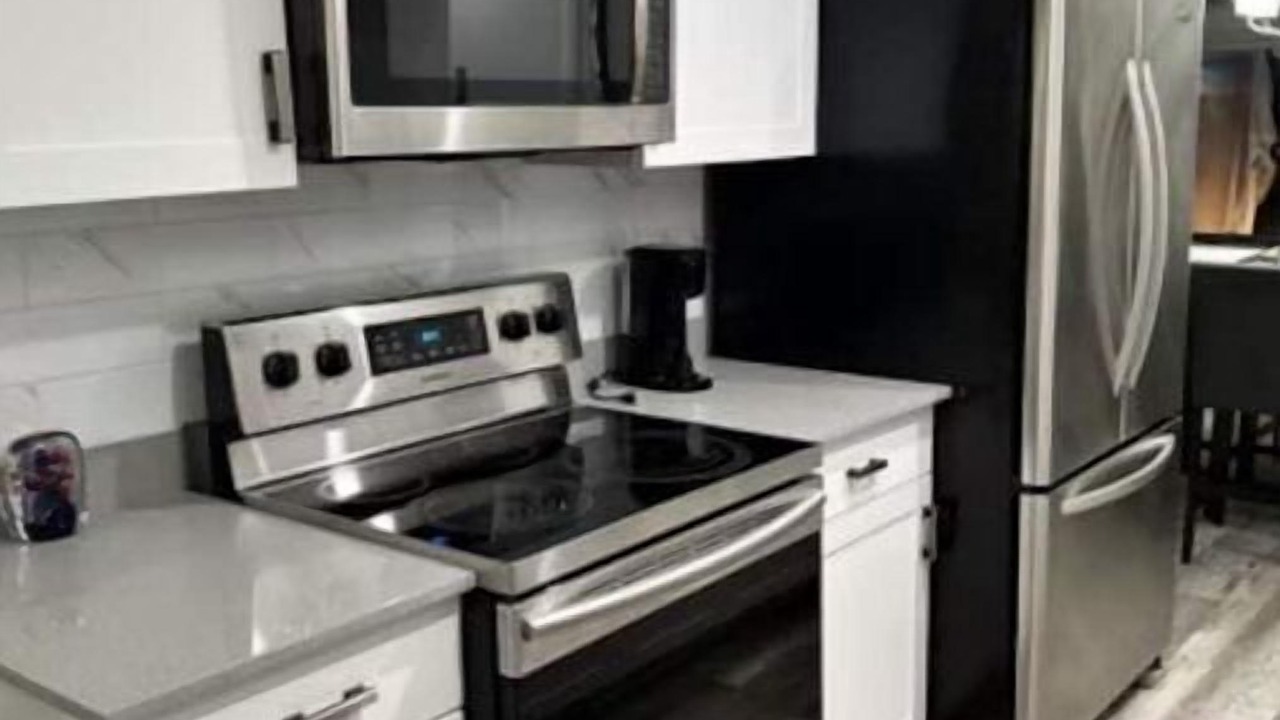 Photo of Kitchen in Lauderhill