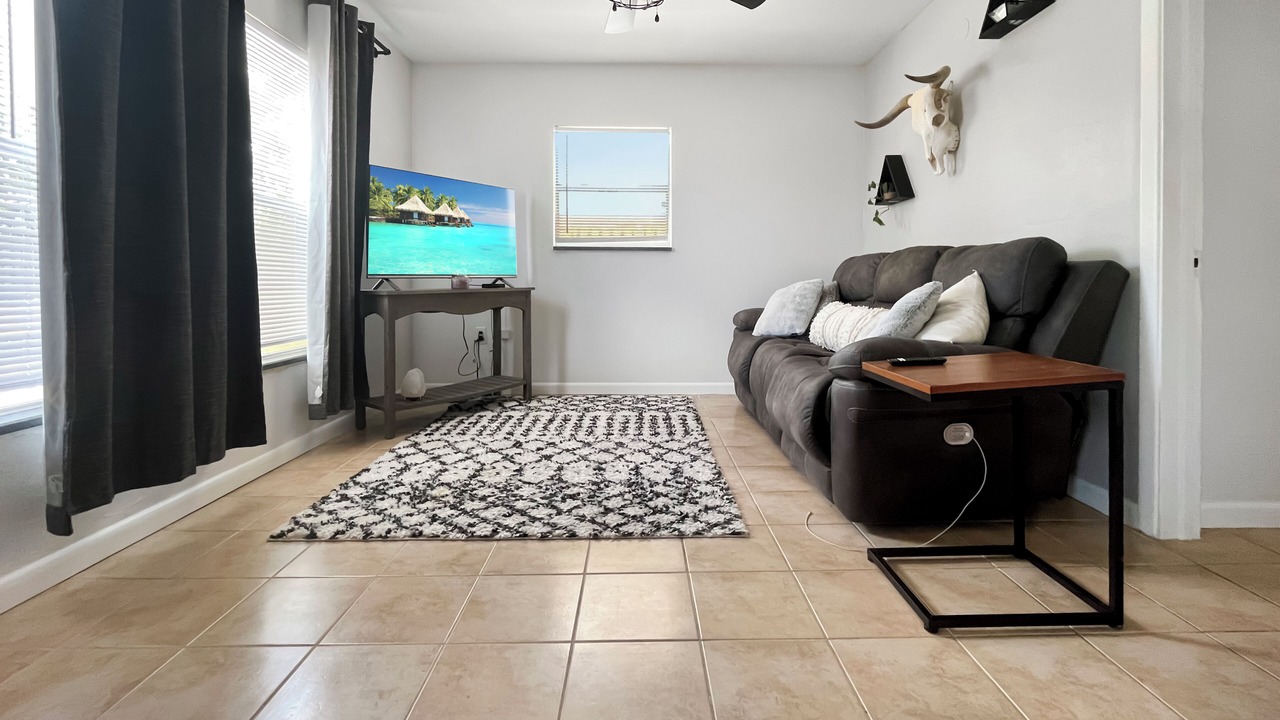 Photo of Livingroom in North River Shores