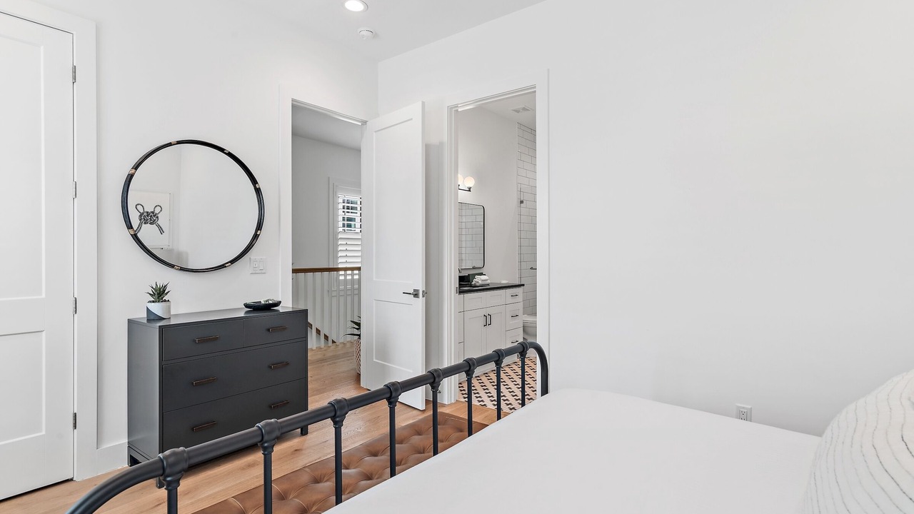 Photo of Bedroom in Lakeside at Blue Mountain Beach