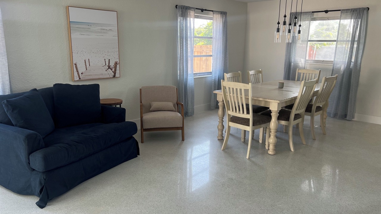 Photo of Livingroom in Seacoast Shores