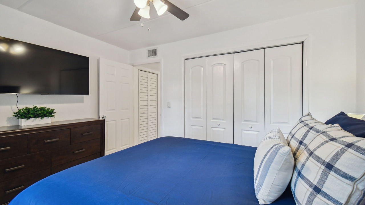 Photo of Bedroom in University