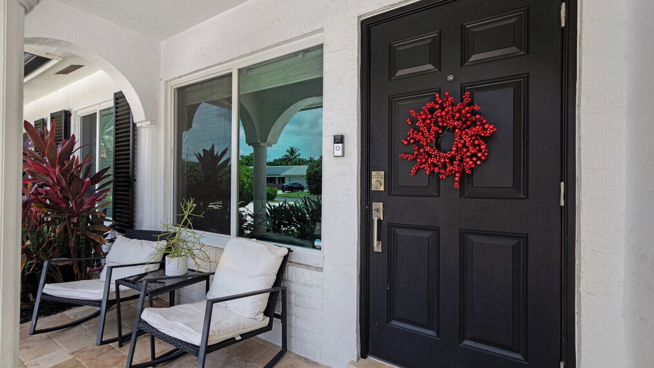 Photo of Patio Balcony in Tropic Palms
