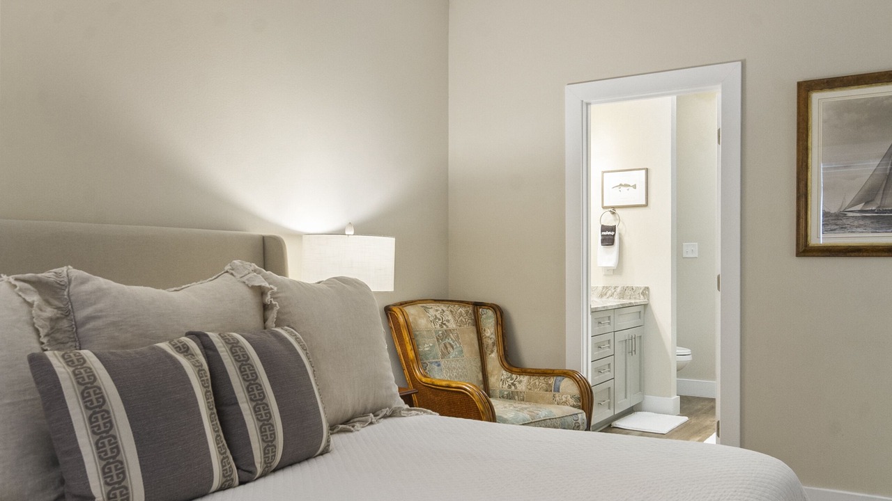 Photo of Bedroom in Alabama Gulf Coast