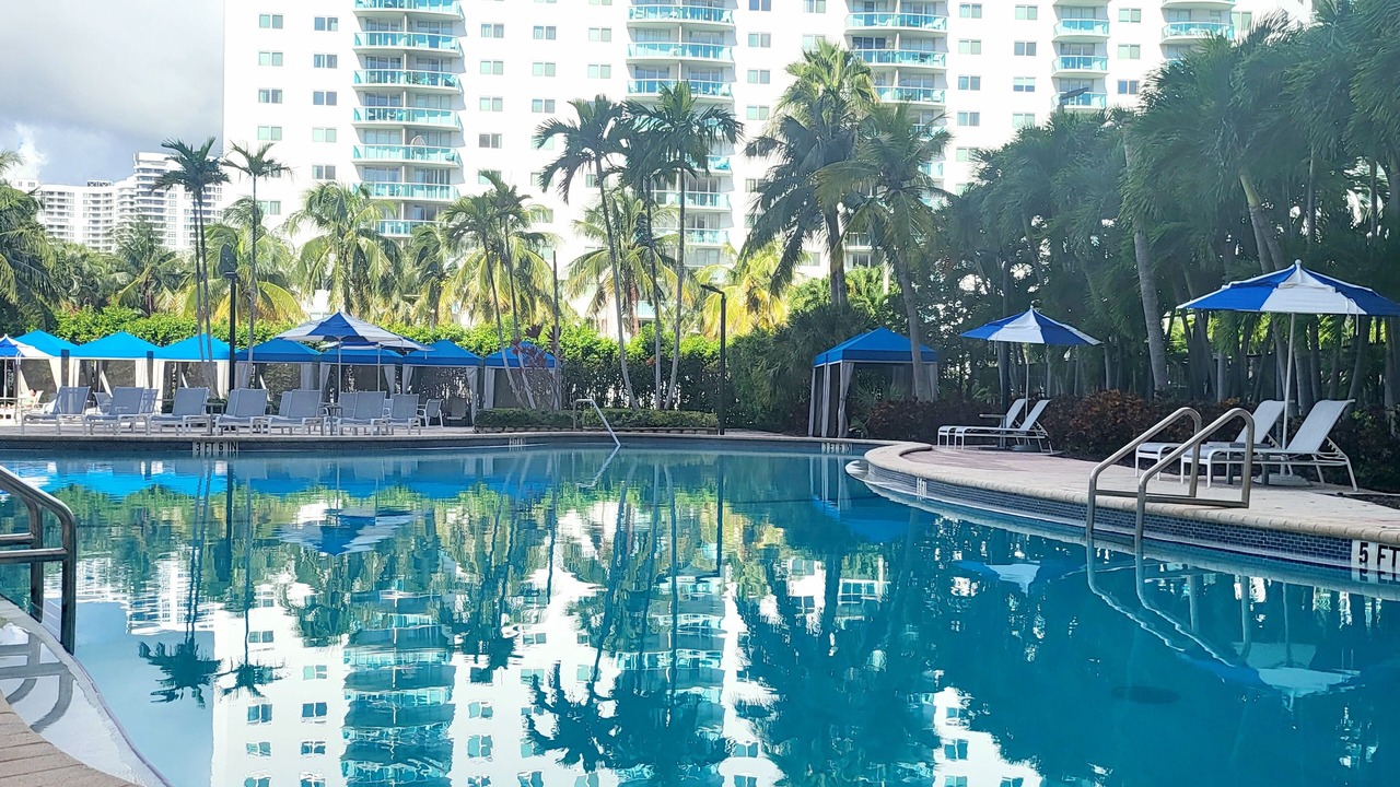 Photo of Outdoor in Golden Beach