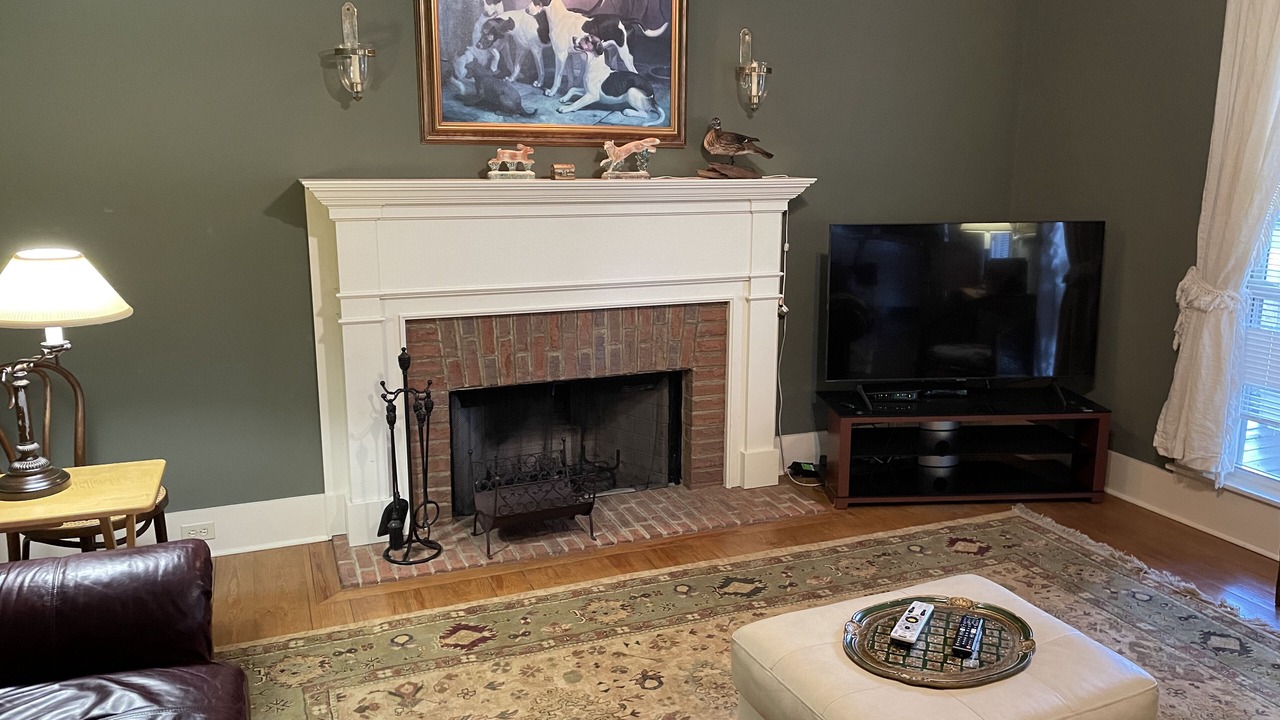 Photo of Livingroom in Monticello
