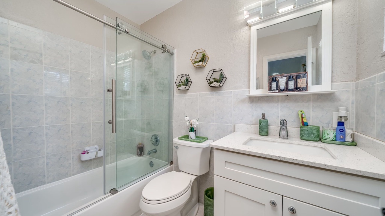Photo of Bathroom in Central Fort Lauderdale