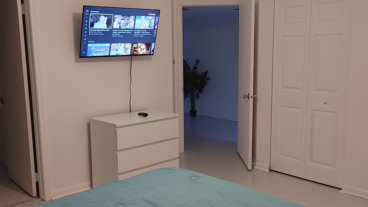 Photo of Bedroom in Pembroke Pines