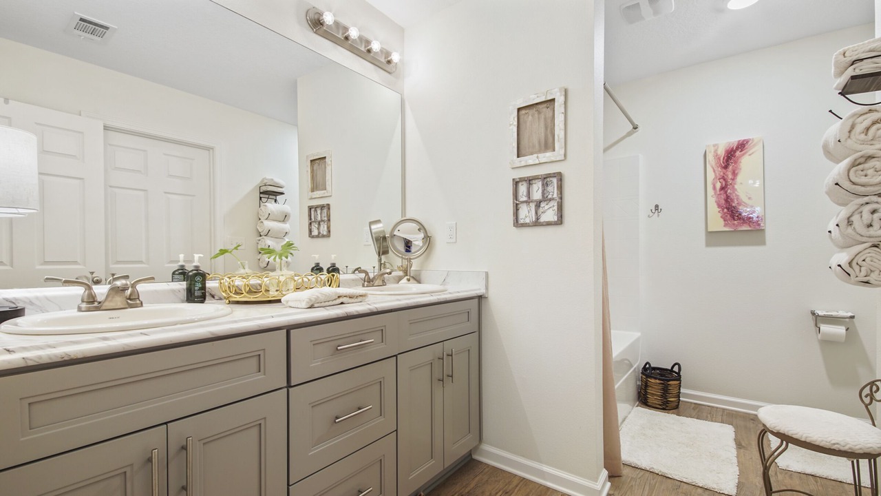 Photo of Bathroom in De Funiak Springs