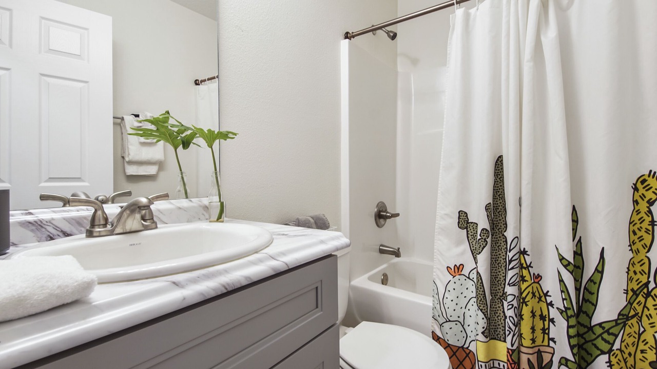 Photo of Bathroom in De Funiak Springs