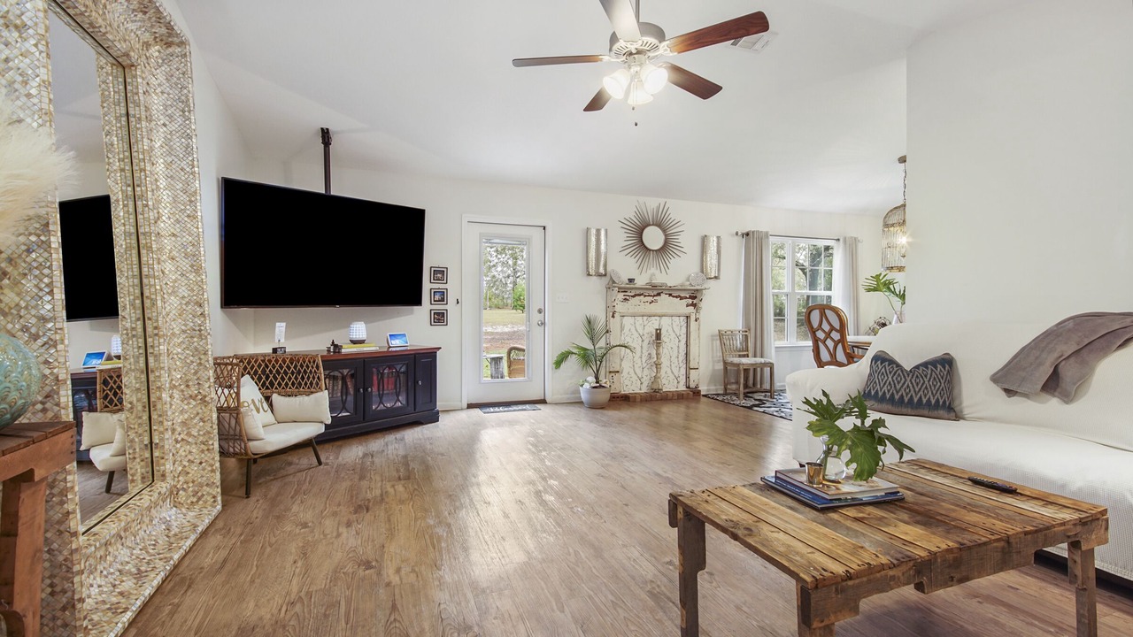 Photo of Livingroom in De Funiak Springs