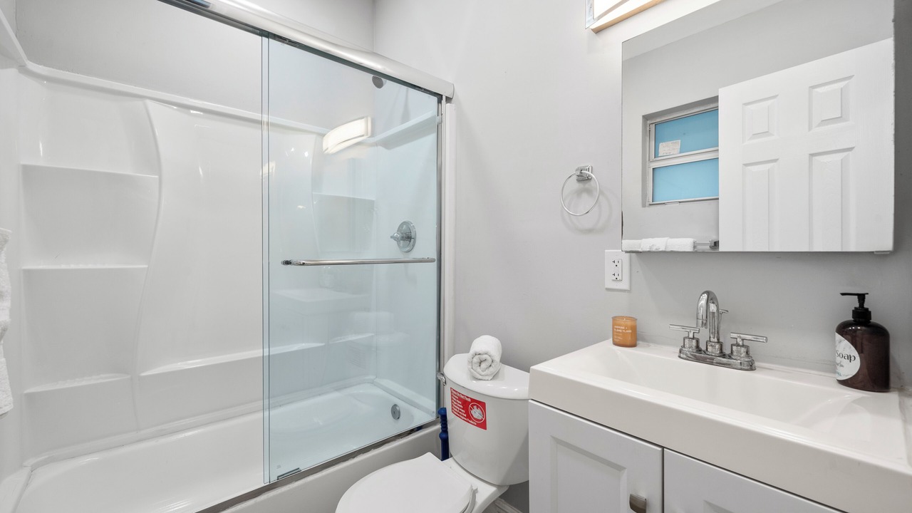 Photo of Bathroom in Harbordale