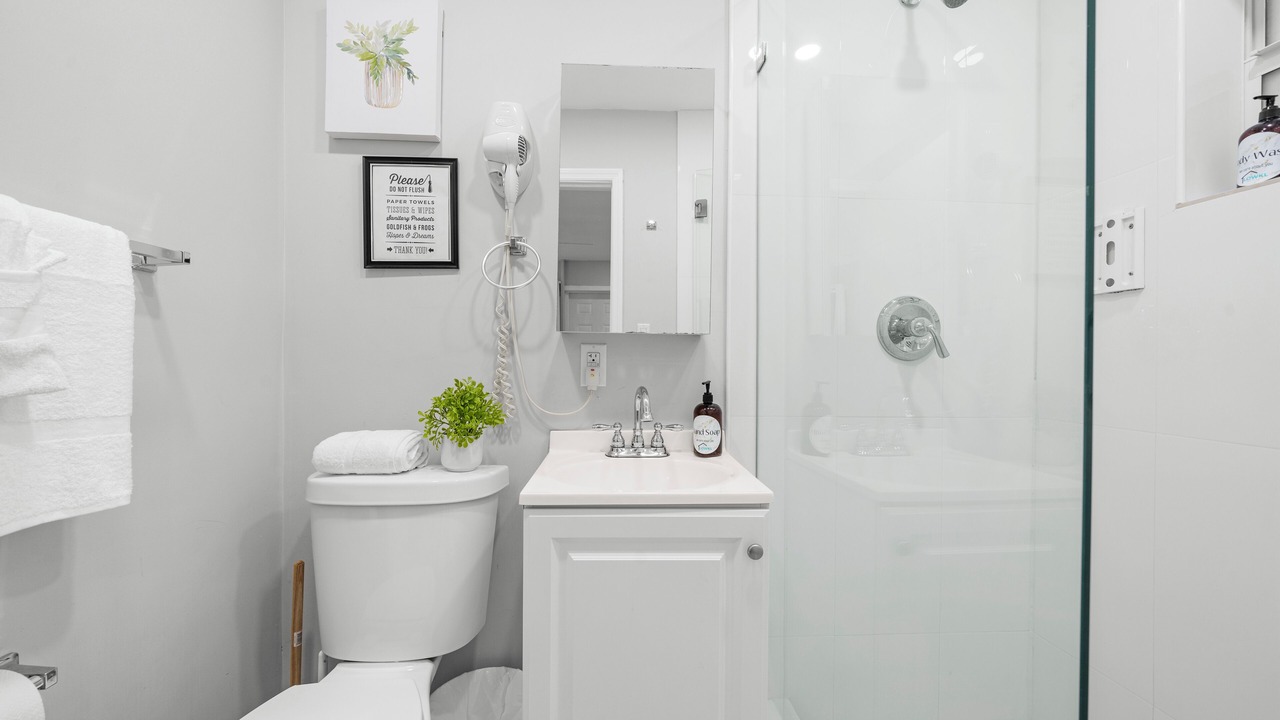 Photo of Bathroom in Harbordale