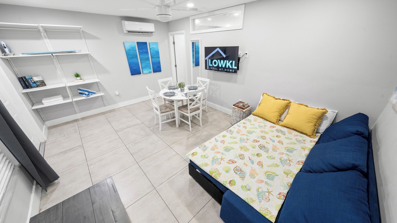 Photo of Livingroom in Harbordale
