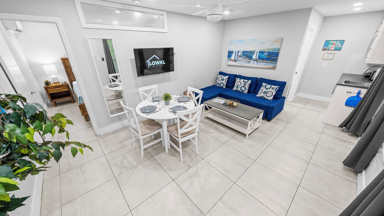 Photo of Livingroom in Harbordale