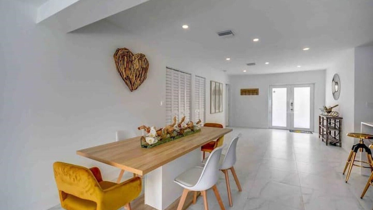 Photo of Livingroom in University Park
