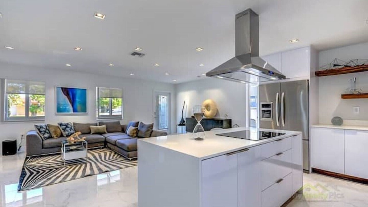 Photo of Others in Palmetto Estates