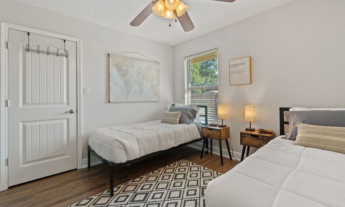 Photo of Bedroom in Pine Forest