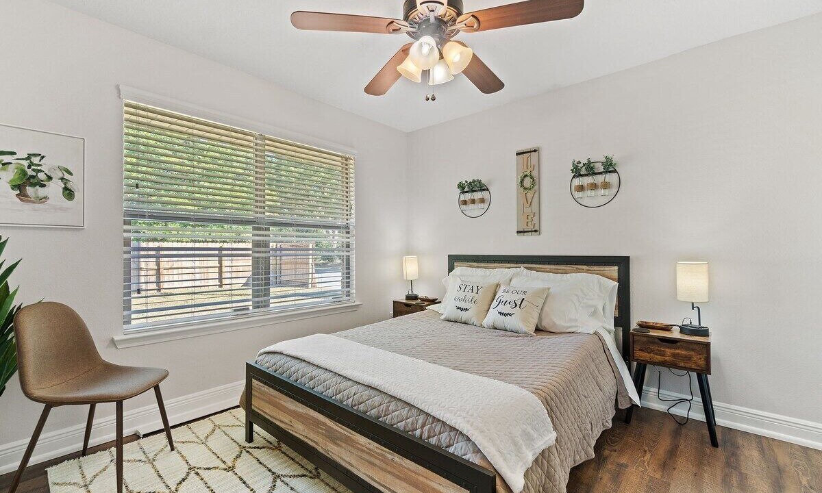 Photo of Bedroom in Pine Forest