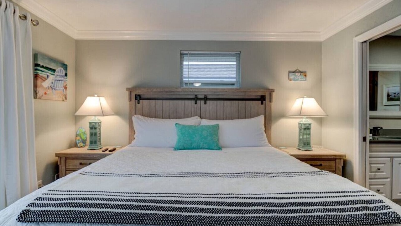 Photo of Bedroom in Wilbur-By-The-Sea