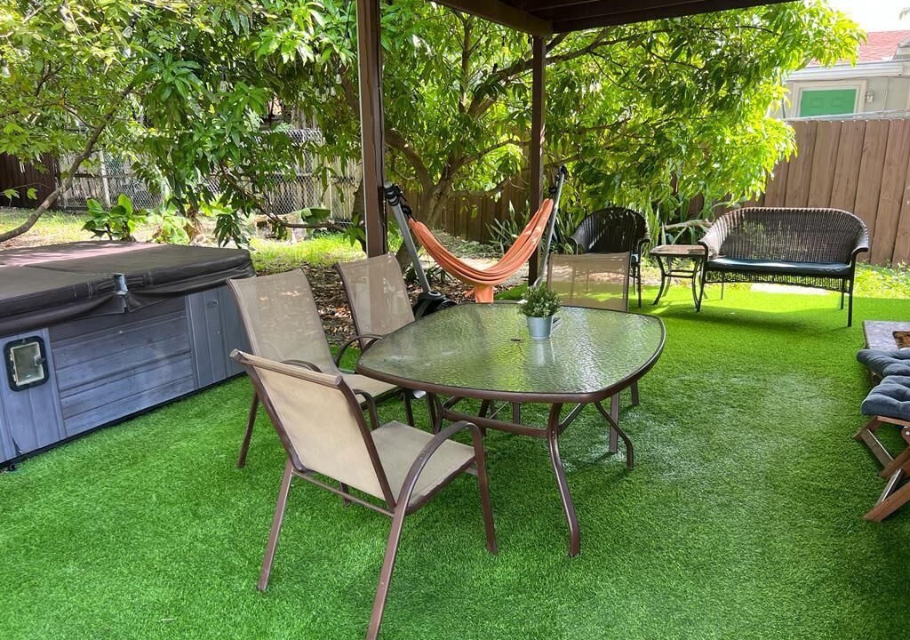 Photo of Outdoor in Allapattah
