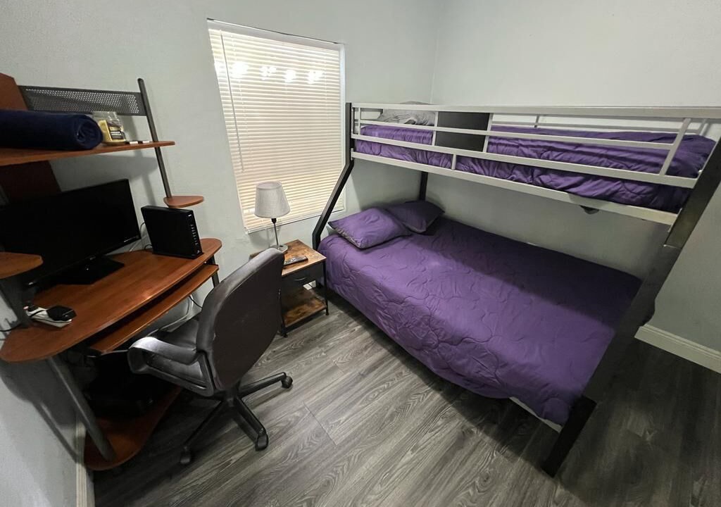 Photo of Bedroom in Allapattah
