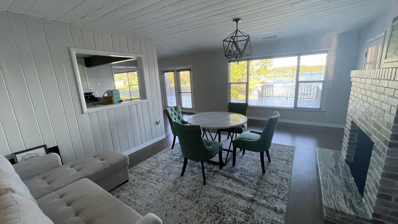 Photo of Livingroom in DeLand