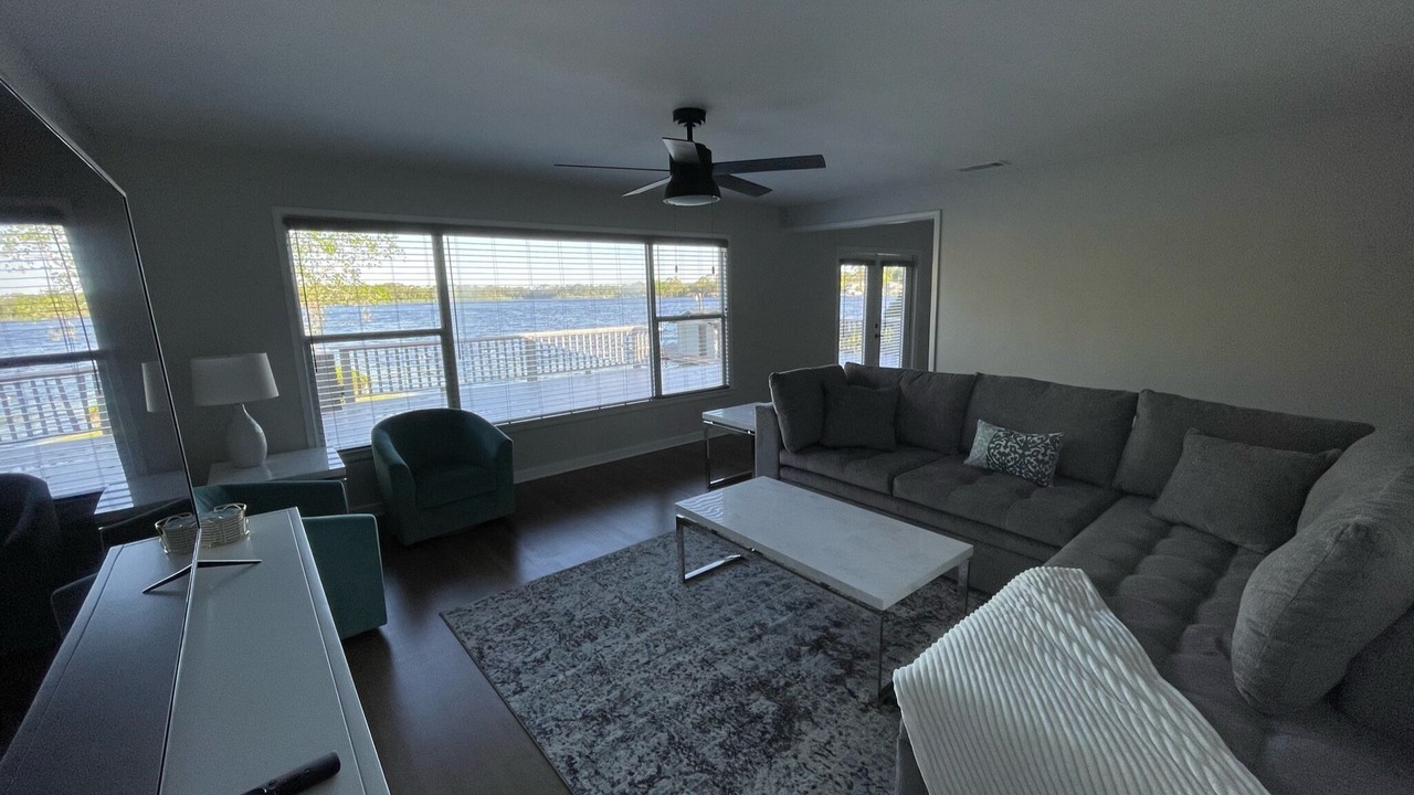 Photo of Livingroom in DeLand