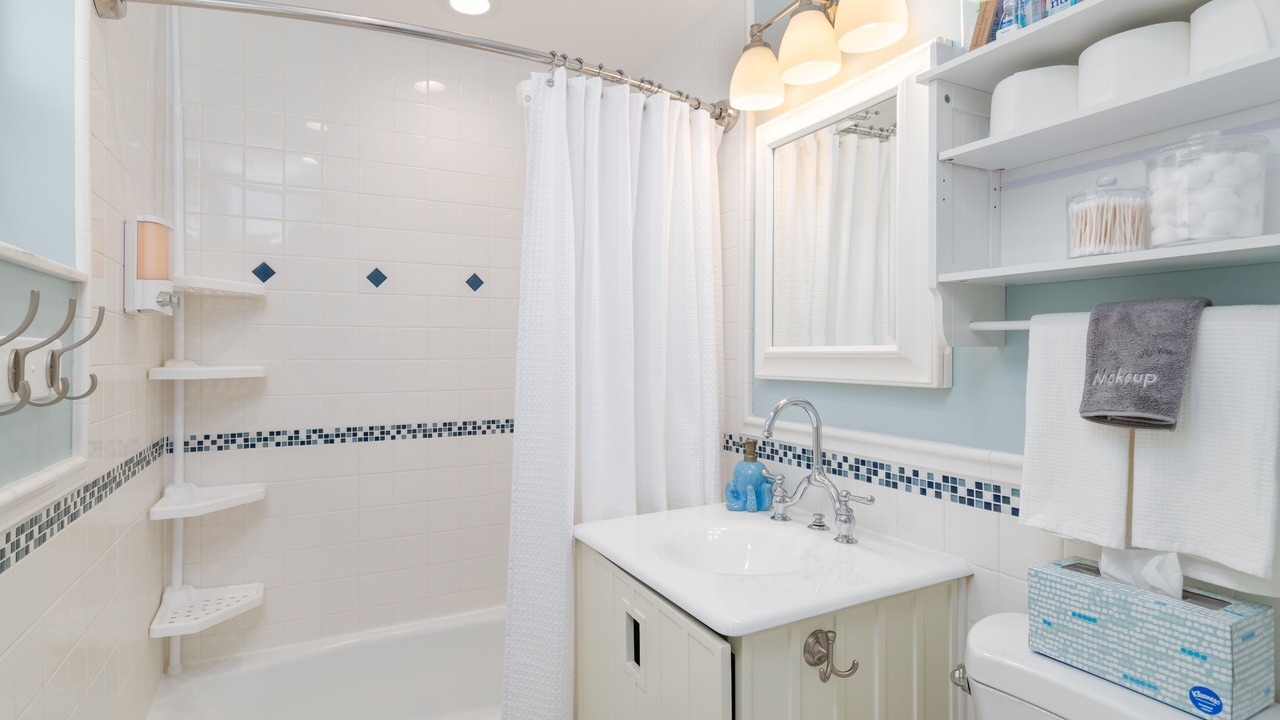 Photo of Bathroom in Riverside Park