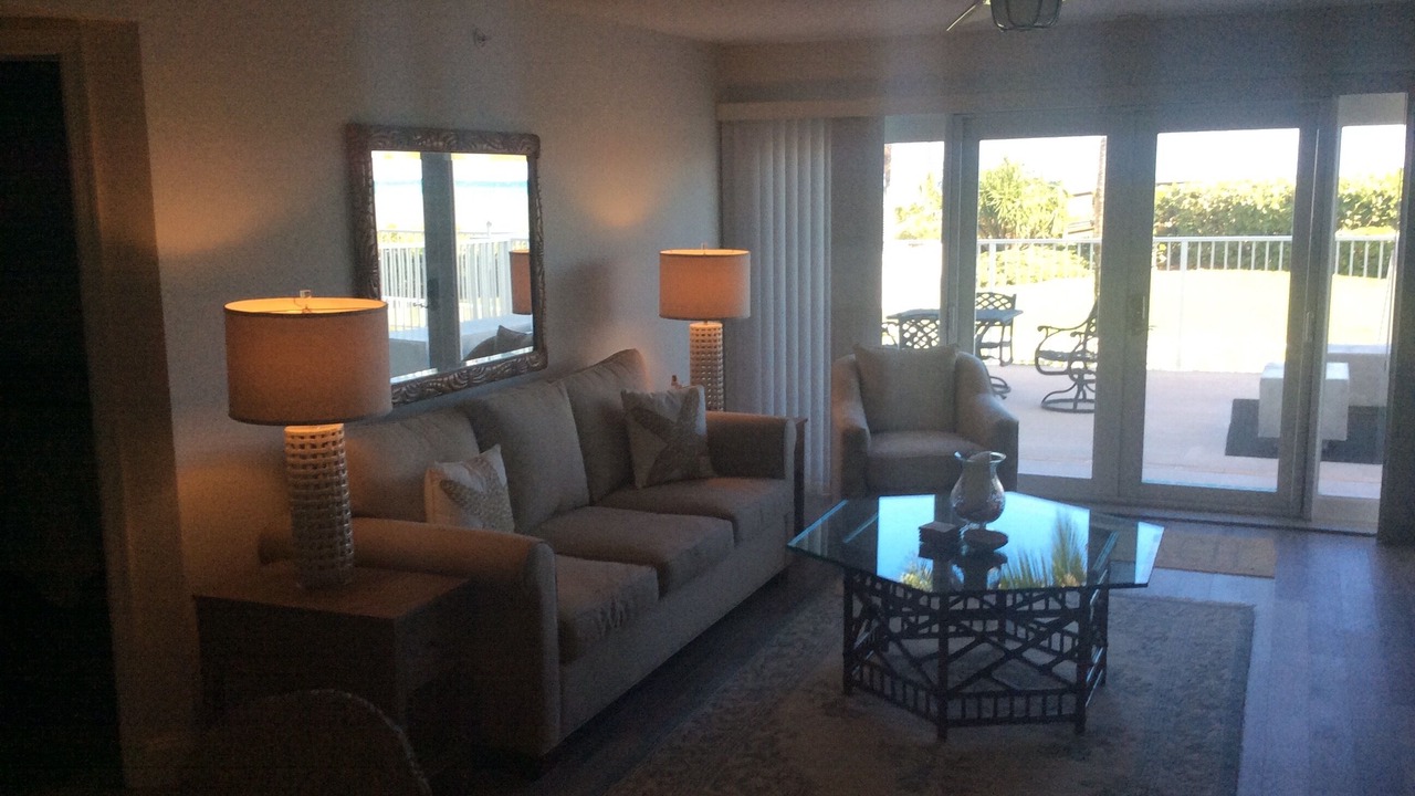 Photo of Livingroom in Central Beach