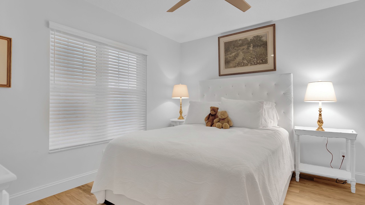 Photo of Bedroom in Central Beach