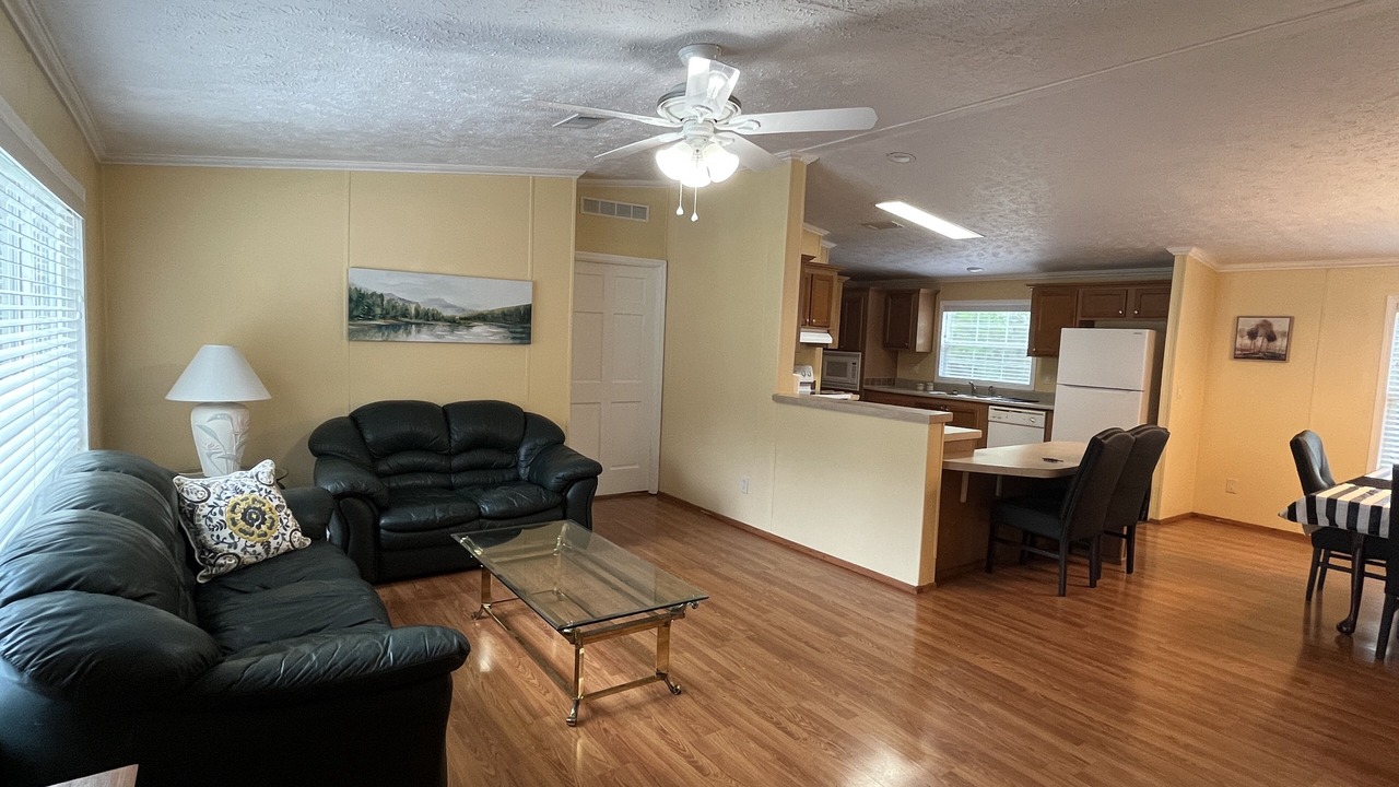 Photo of Livingroom in Bell