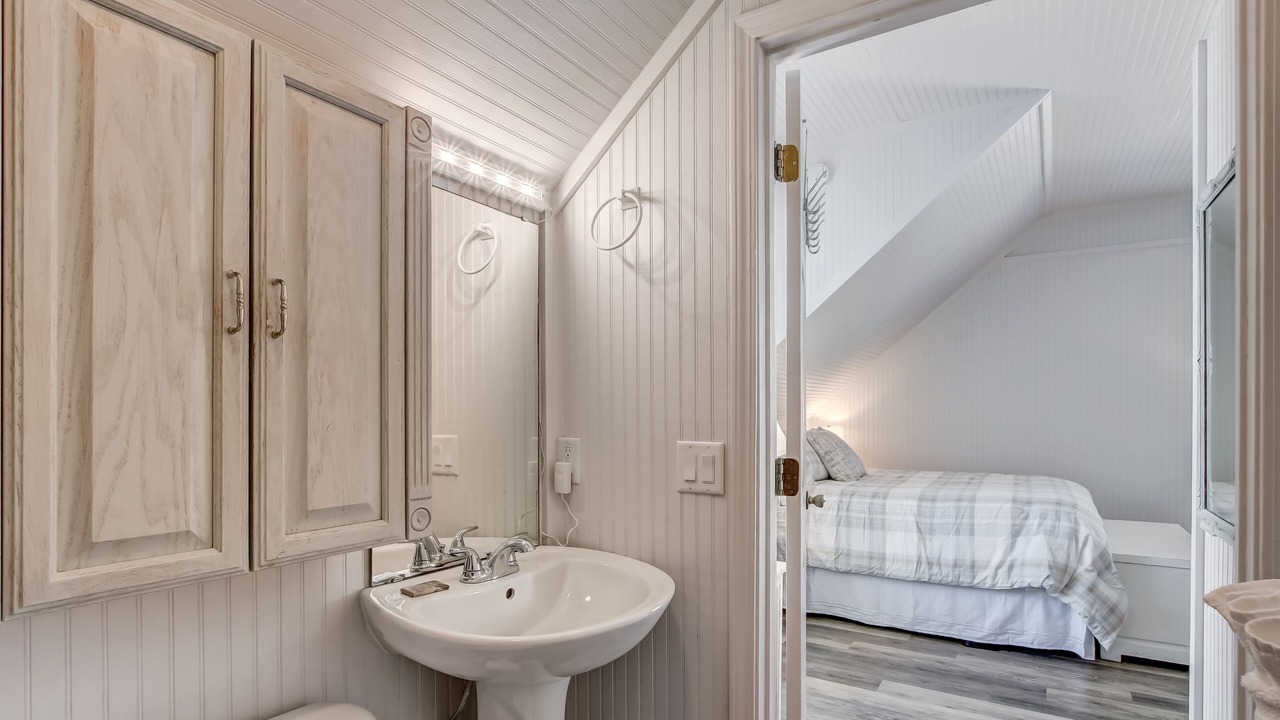 Photo of Bathroom in Fernandina Beach