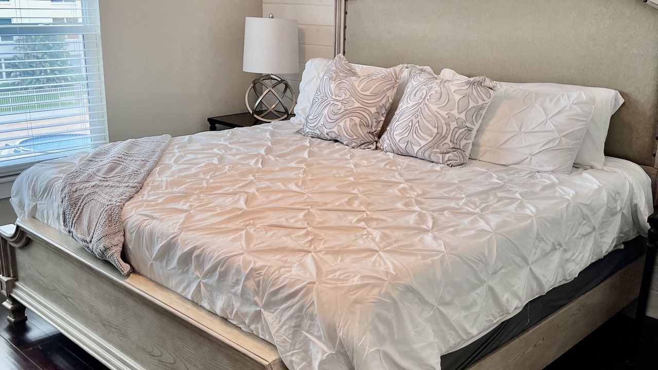 Photo of Bedroom in Point East