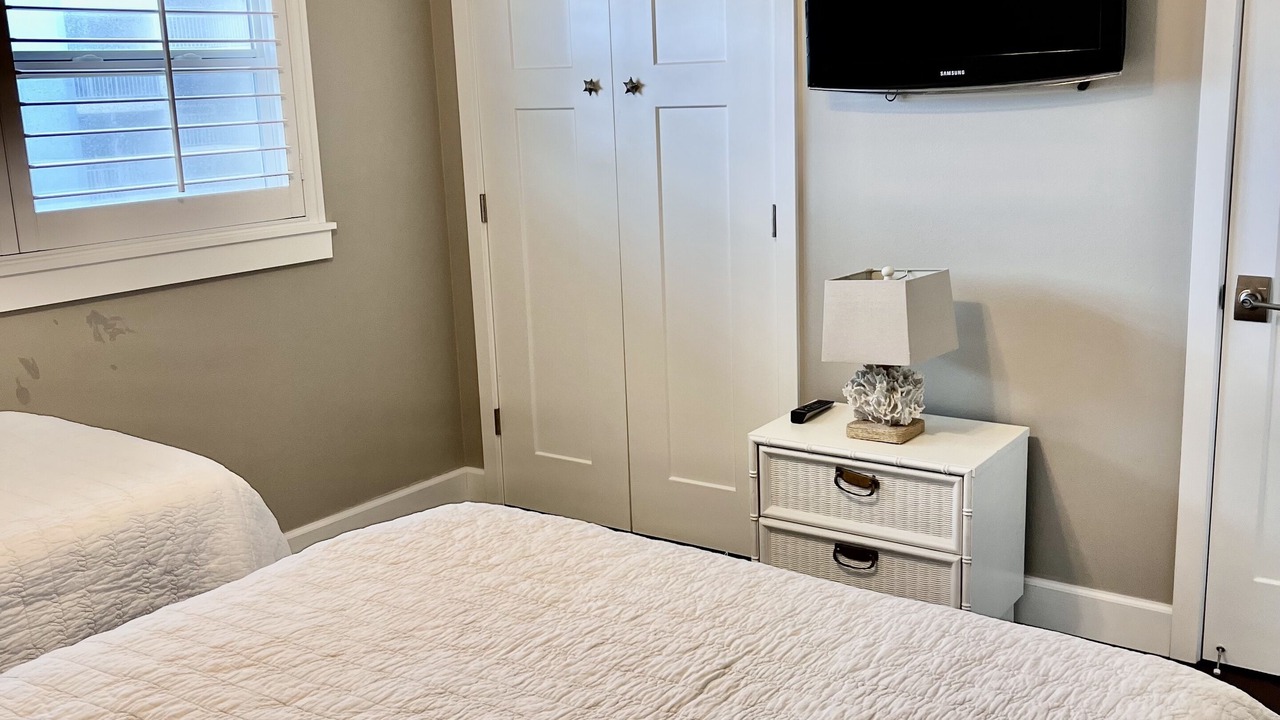 Photo of Bedroom in Point East