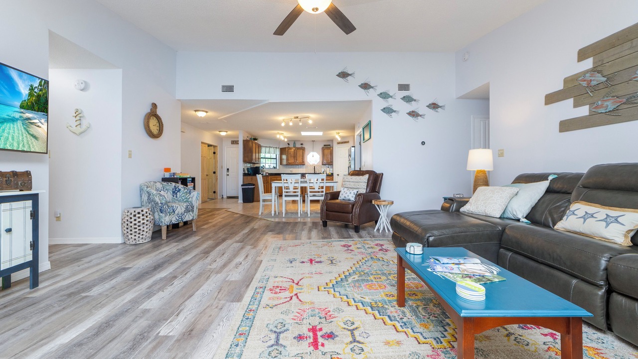Photo of Livingroom in Pensacola