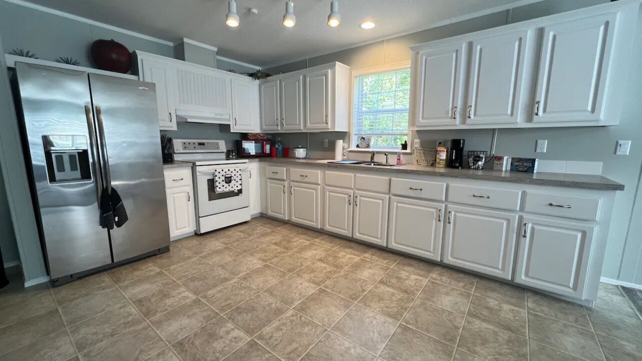 Photo of Kitchen in Land O' Lakes
