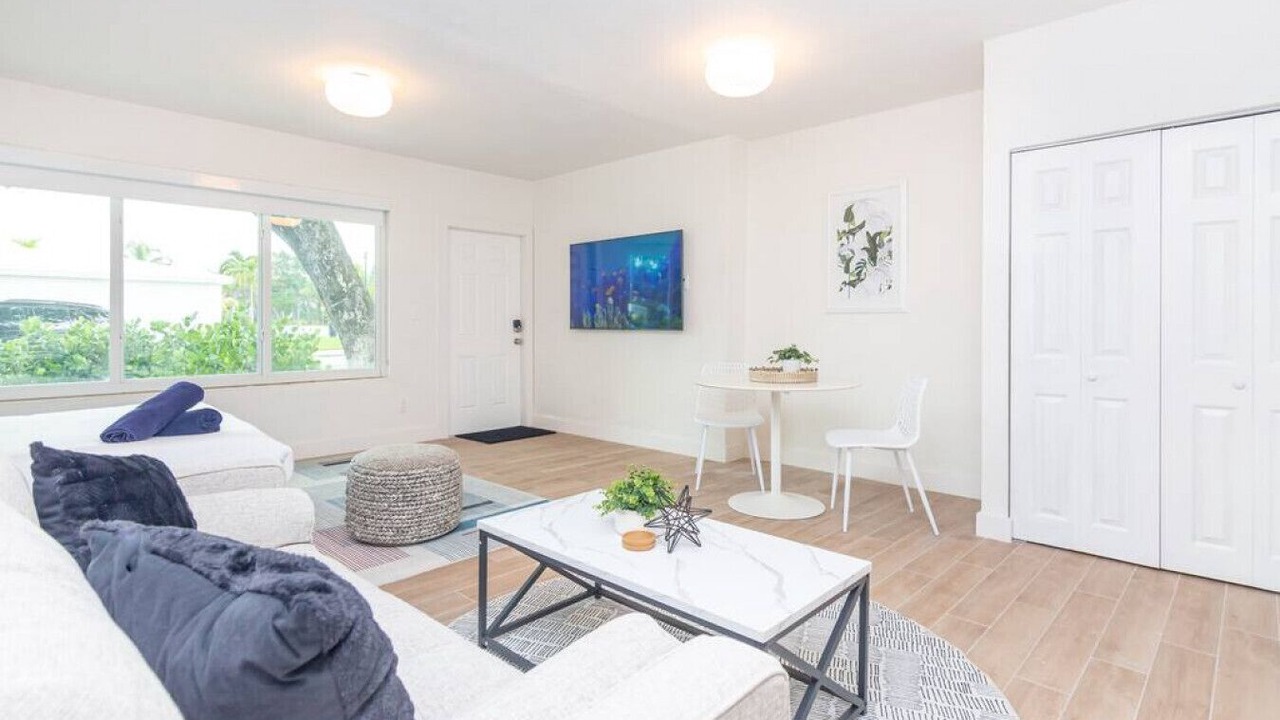 Photo of Livingroom in El Portal