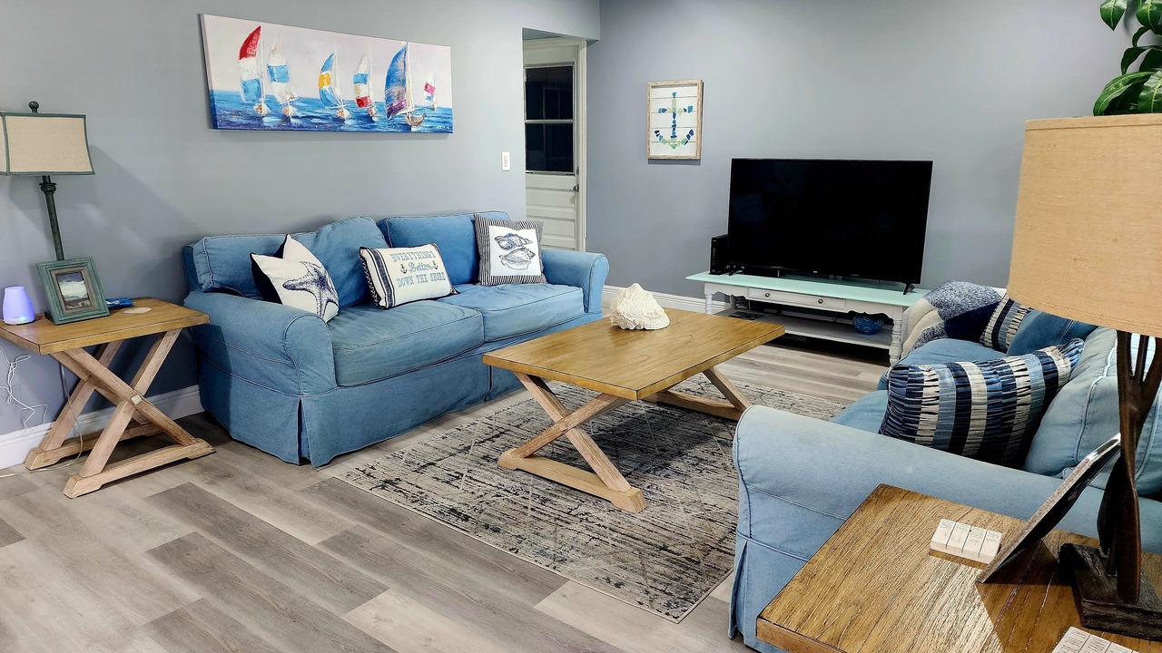 Photo of Livingroom in Stuart