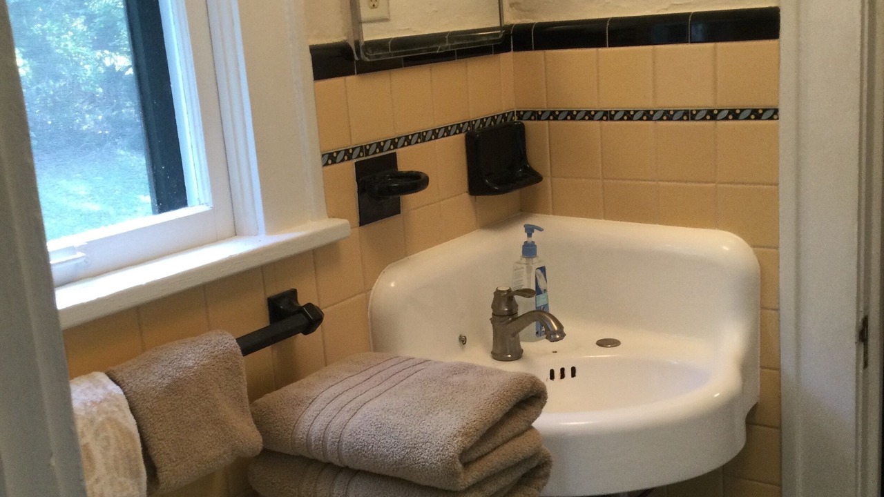 Photo of Bathroom in Micanopy