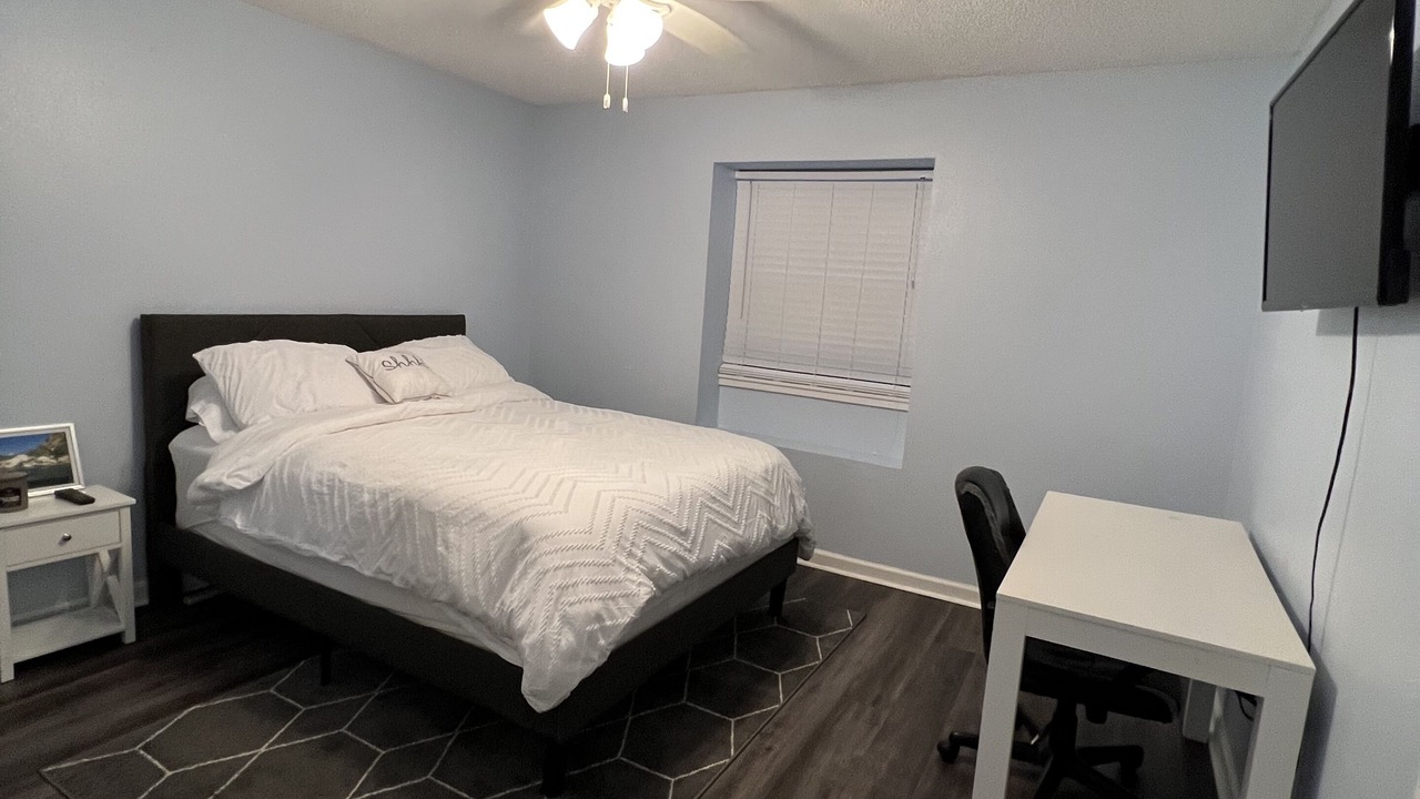 Photo of Bedroom in Tallahassee