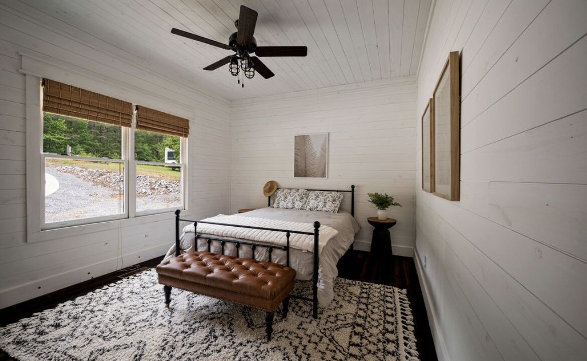 Photo of Bedroom in Jasper