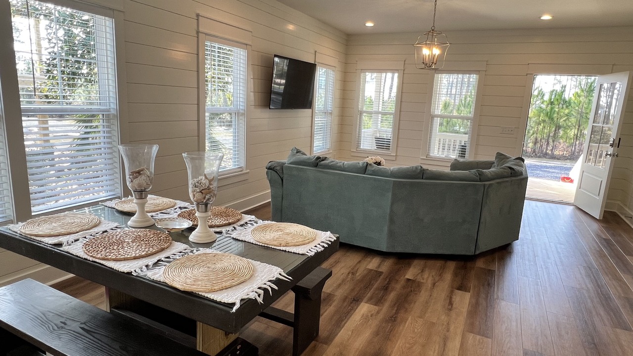 Photo of Livingroom in Carrabelle