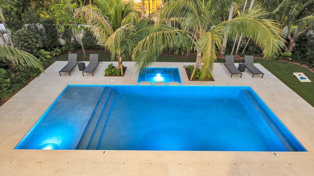 Photo of Outdoor in Country Club Section