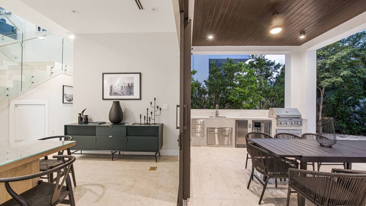 Photo of Outdoor in Country Club Section