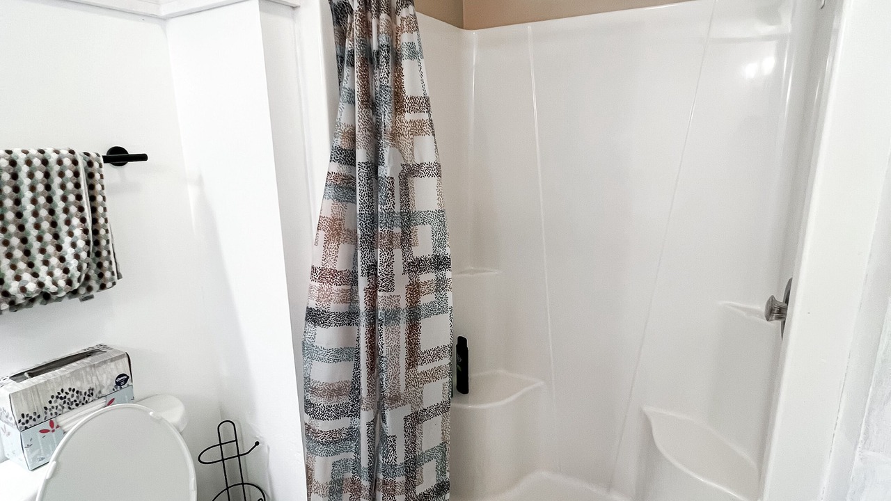 Photo of Bathroom in Maggie Valley