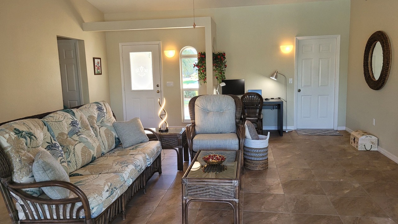Photo of Livingroom in Rotonda Lakes