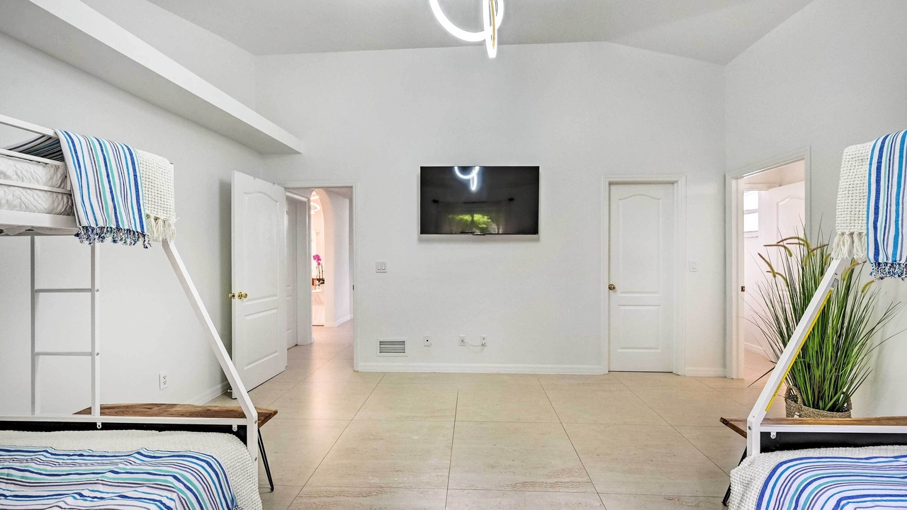 Photo of Bedroom in Palm River Estates