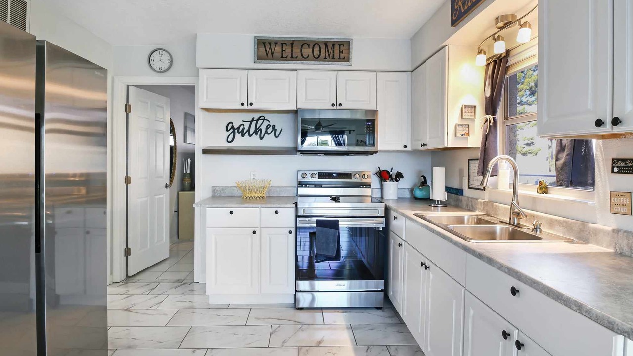 Photo of Kitchen in Hudson Beach Estates