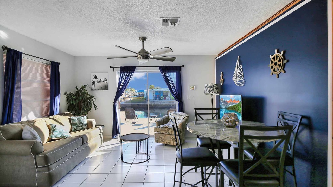 Photo of Bedroom in Hudson Beach Estates