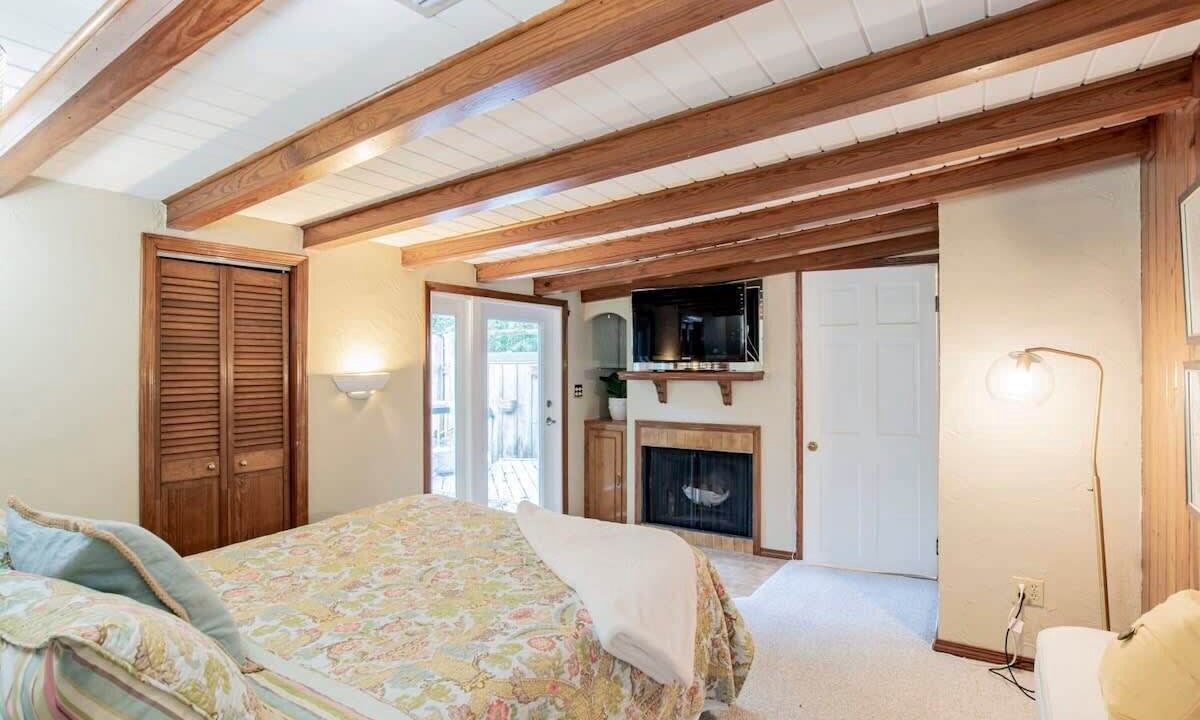 Photo of Bedroom in Mobile